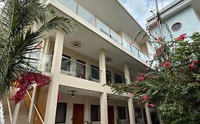 Harman Suites Moalboal